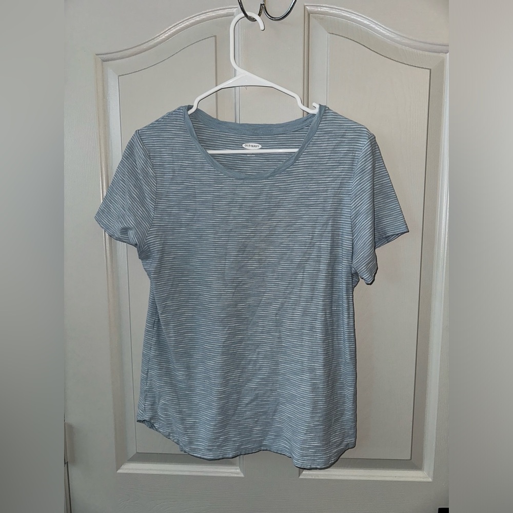 Women’s Old Navy Everywear T-shirt. Size large